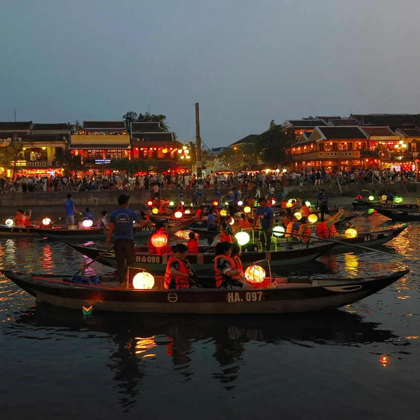 Hoi An lantern festival night market lights
