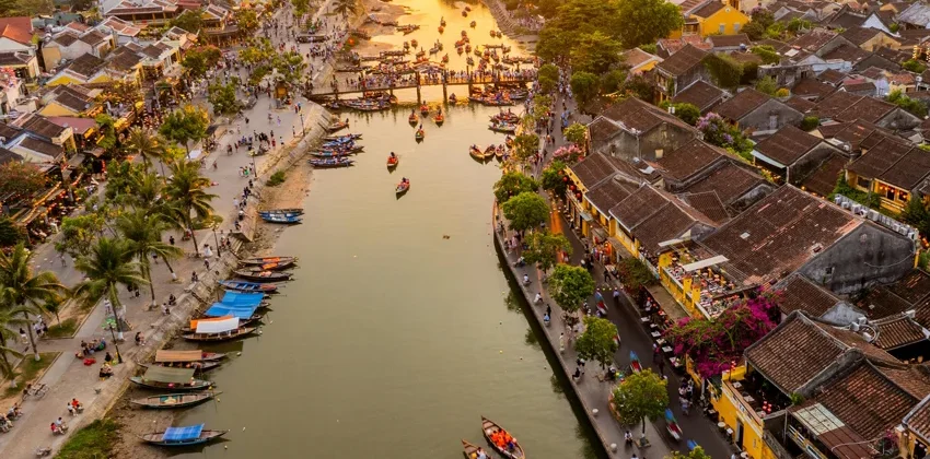 a day in Hoi An ancient town lantern street