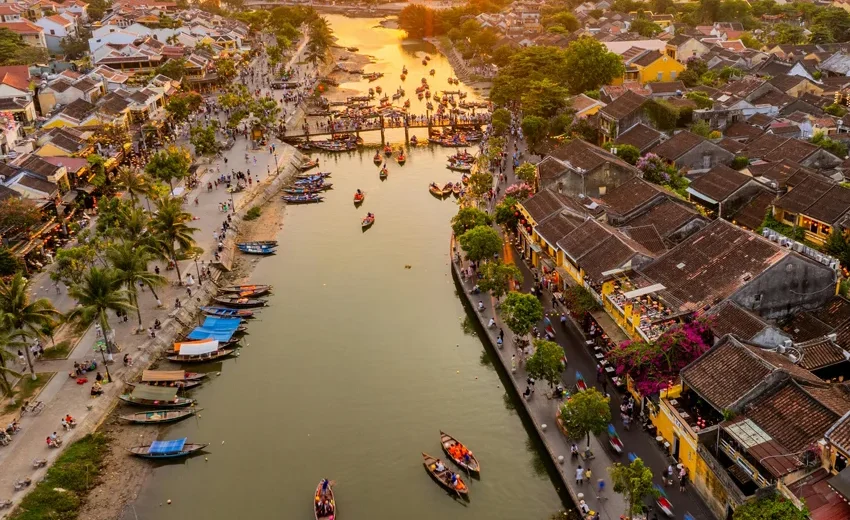 a day in Hoi An ancient town lantern street