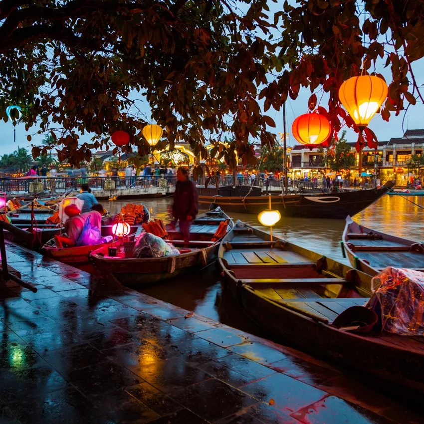 Hoi An riverside lantern area near An Hoi Bridge at night