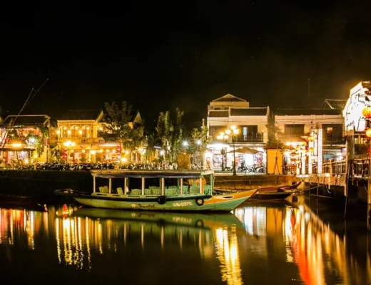 Hoi An Old Town morning vs night crowd comparison