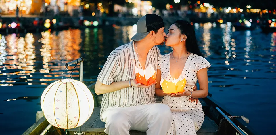 best time to ride a lantern boat in hoi an in Hoi An Vietnam