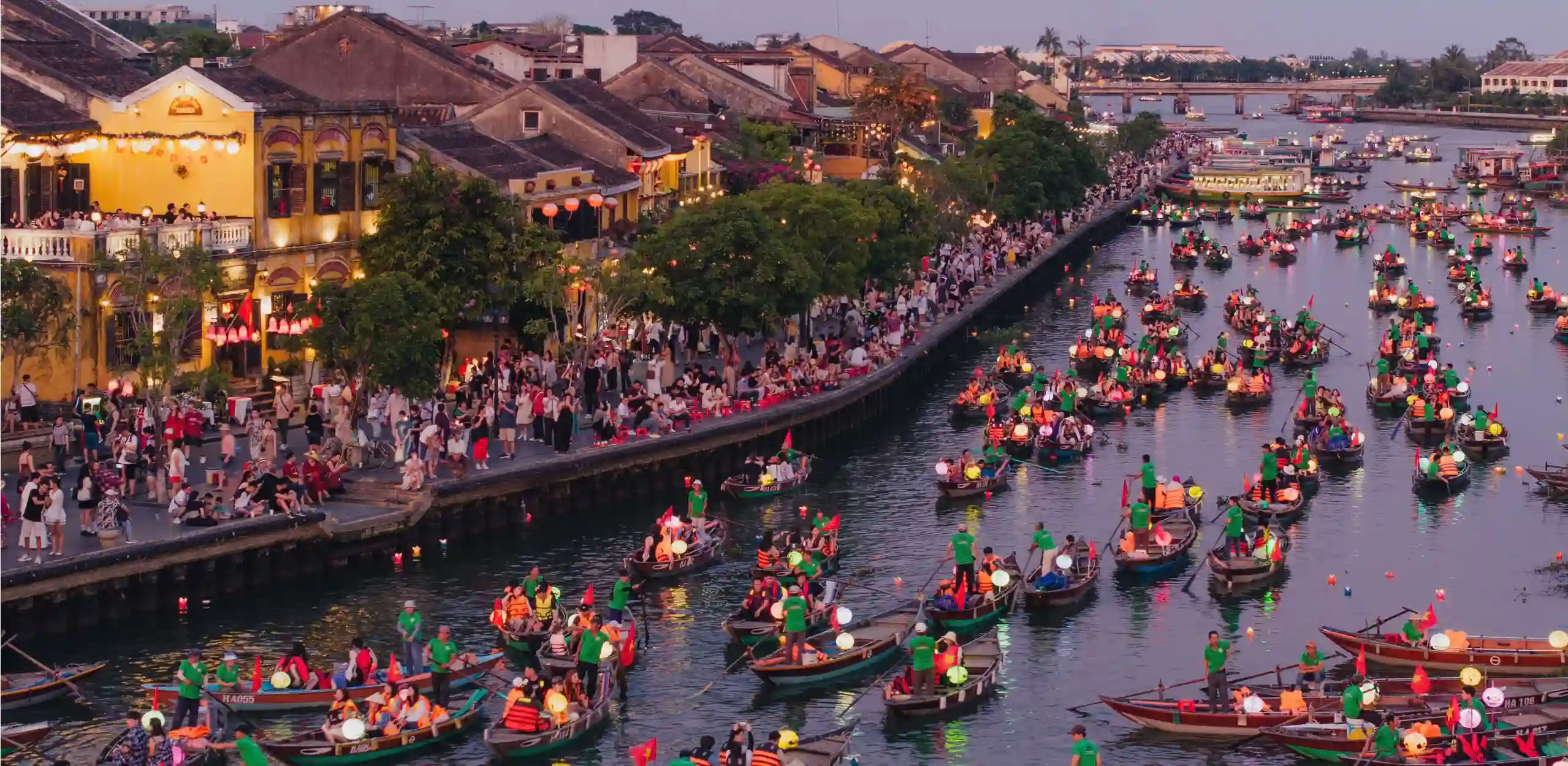 can you walk in hoi an at night in Hoi An Vietnam