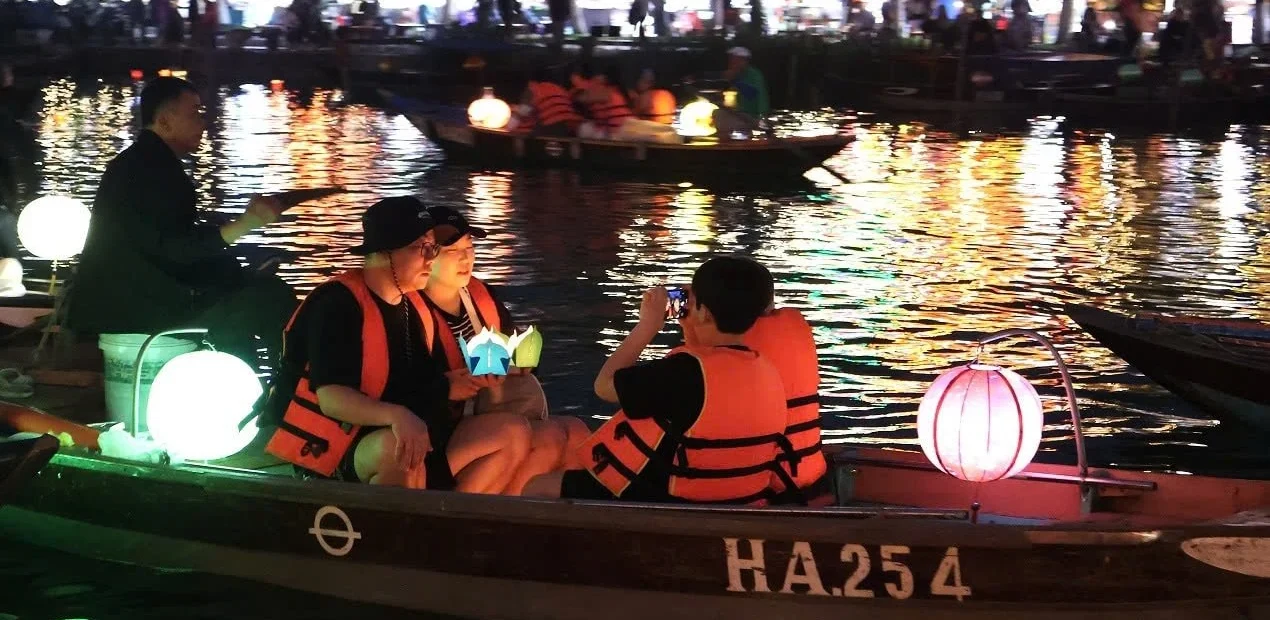 group lantern boat hoi an in Hoi An Vietnam