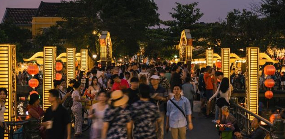 hoi an evening activities in Hoi An Vietnam