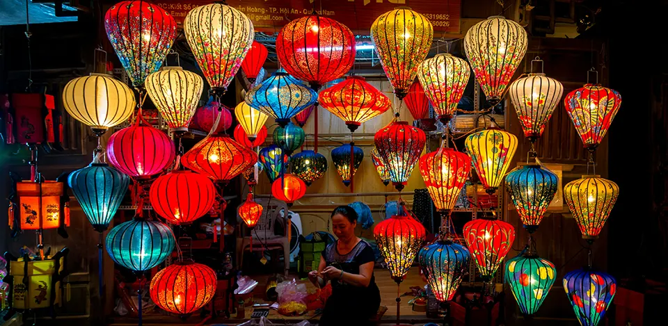 hoi an lantern experience guide in Hoi An Vietnam