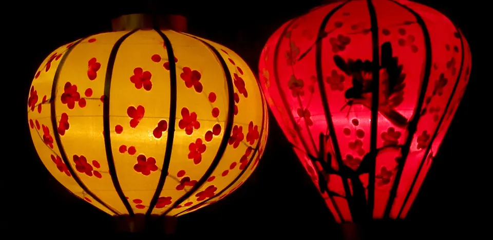 hoi an lantern release experience full guide in Hoi An Vietnam