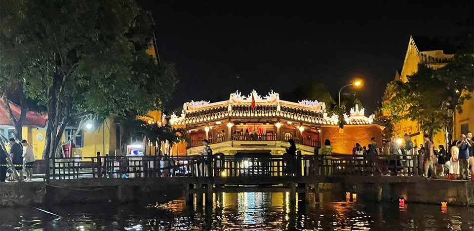 hoi an photography spots night in Hoi An Vietnam