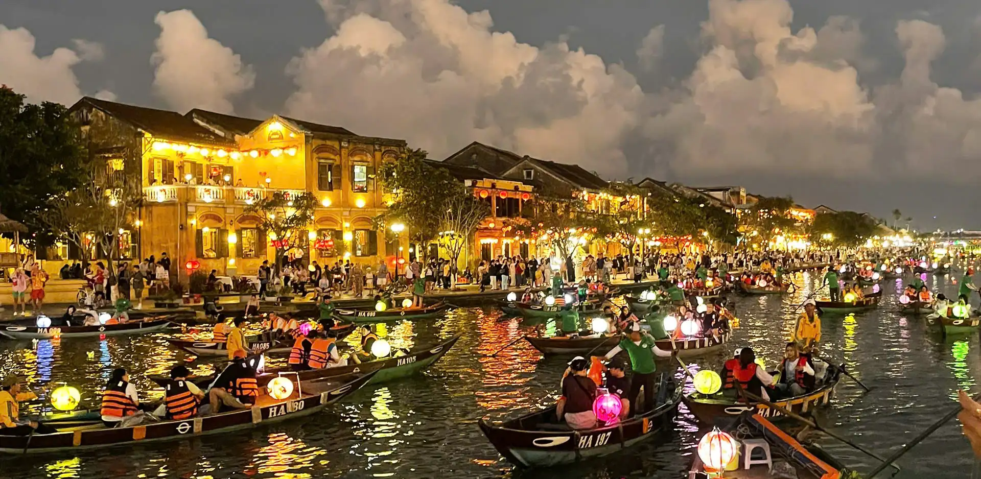 is hoi an crowded in Hoi An Vietnam