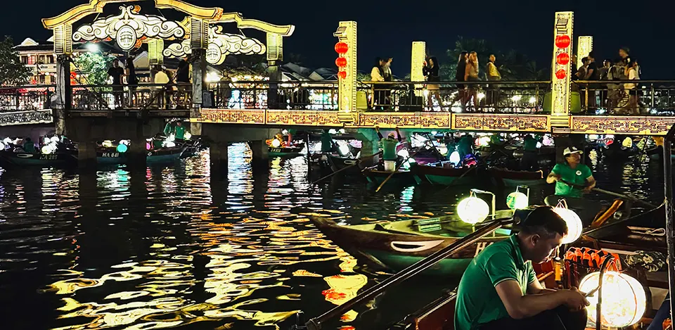 what to expect from a hoi an lantern boat ride in Hoi An Vietnam